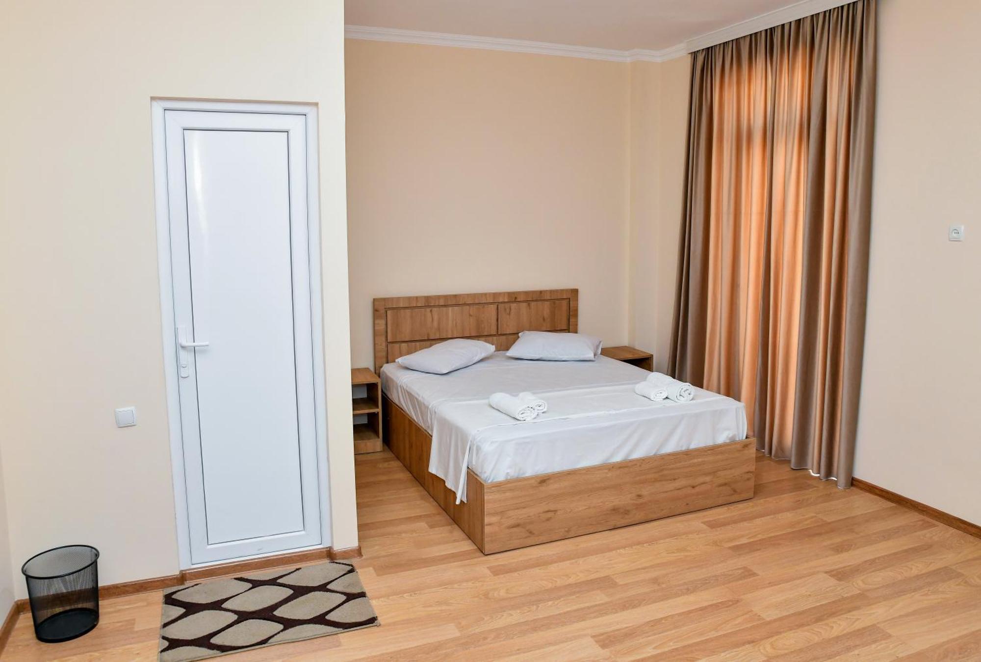 Just Inn Κουτάισι Εξωτερικό φωτογραφία